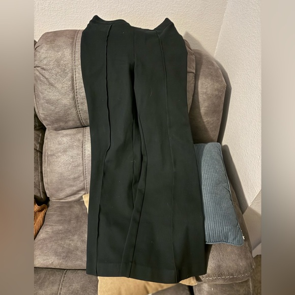 EUC. SPANXsmooth™ PerfectFit Ponte Flare Pant. - Picture 1 of 3